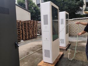 Outdoor LCD Signs For Sale