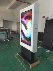 Outdoor LCD Video Displays