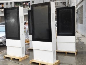Outdoor LCD Video Wall Display