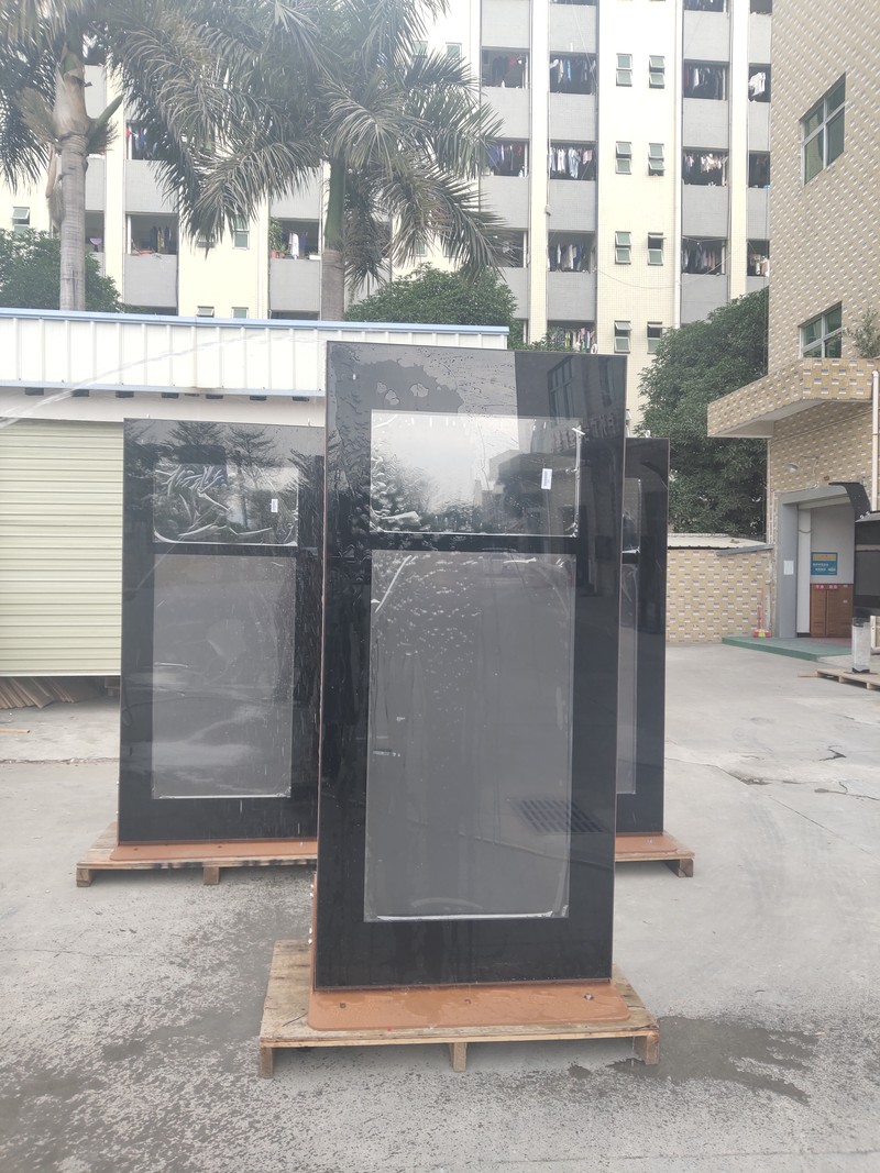 separate landscape and portrait content zones on an outdoor bus stop display