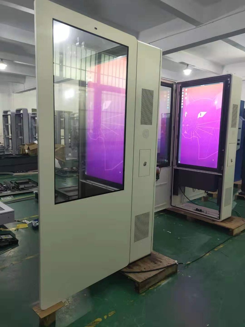 double sided outdoor digital signage - image 4