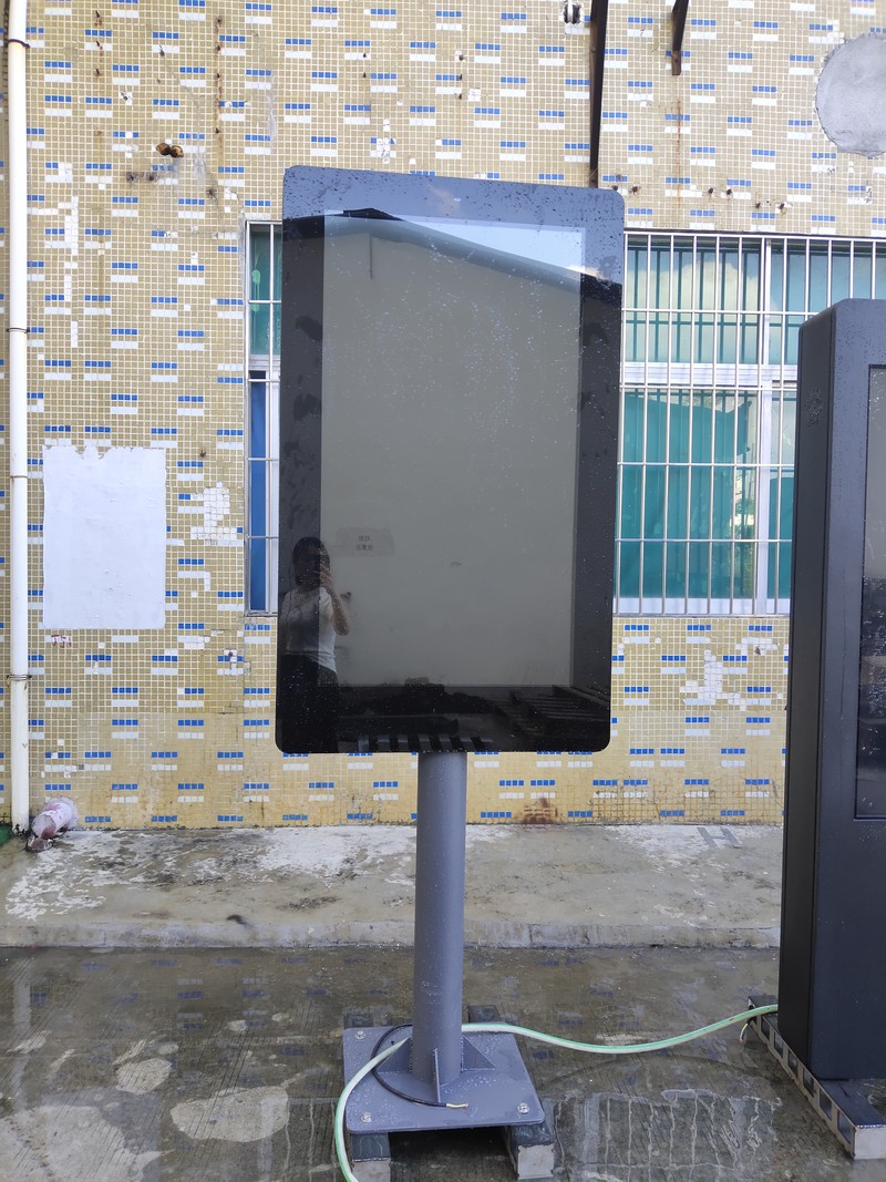 outdoor digital information display - image 4