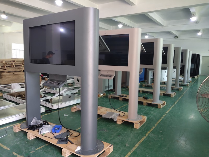 49 and 55 inch outdoor digital display - image 5