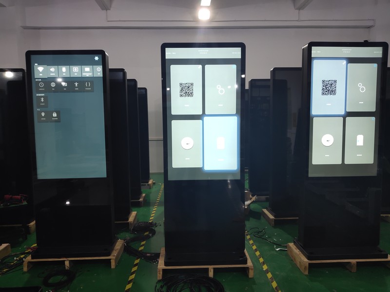outdoor advertising kiosk - image 4