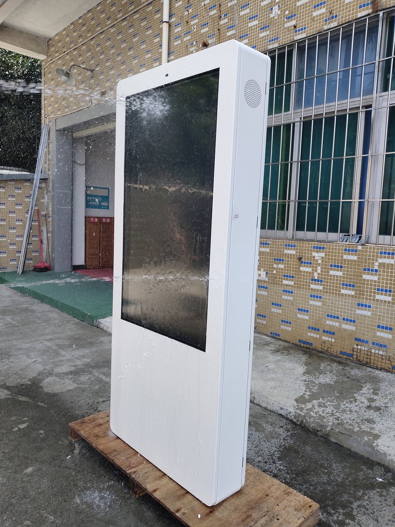 EV charging station digital signage - image 6