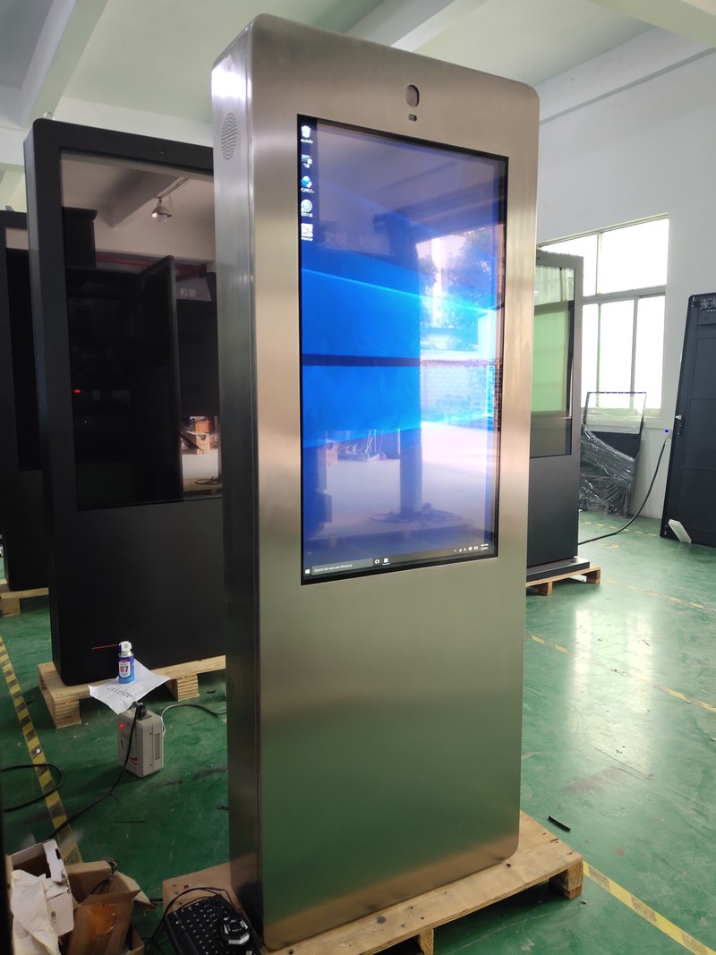 outdoor digital signage kiosk - image 6