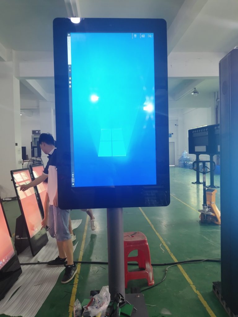 outdoor digital information display - image 5
