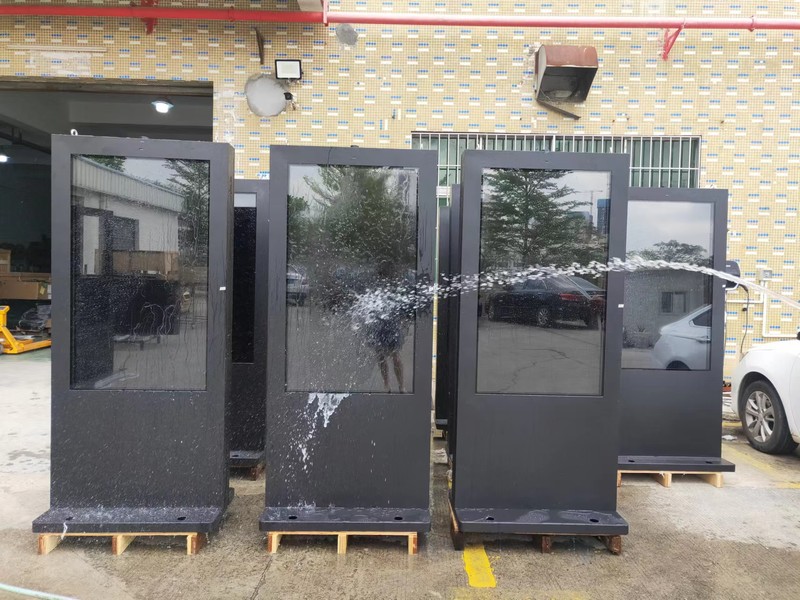 outdoor digital signage display - image 6