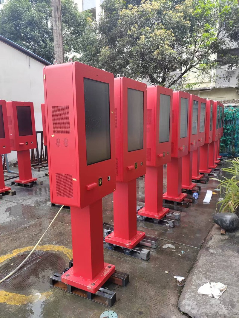 How to Troubleshoot Outdoor Digital Signage Screen Faults: Causes and Solutions for White, Glitched, Black, or Flickering Screens - Figure 3